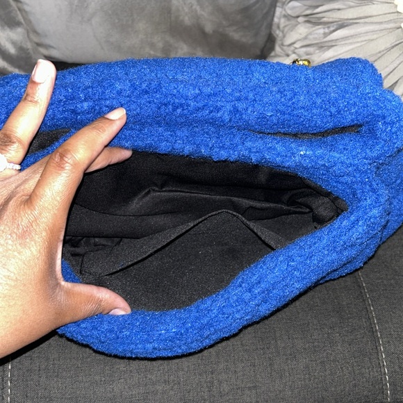 NWT Royal Blue Quilted Puffy Shoulder Bag - Picture 4 of 5